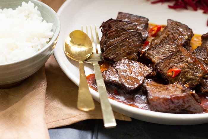 boneless shot ribs with white rice