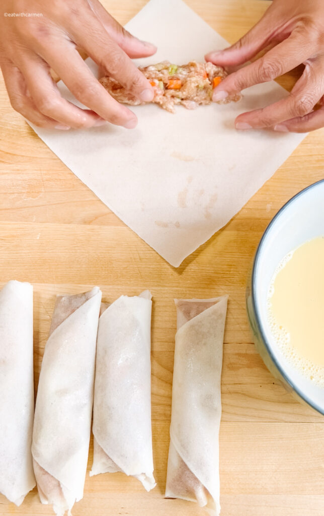 wrapping spring rolls