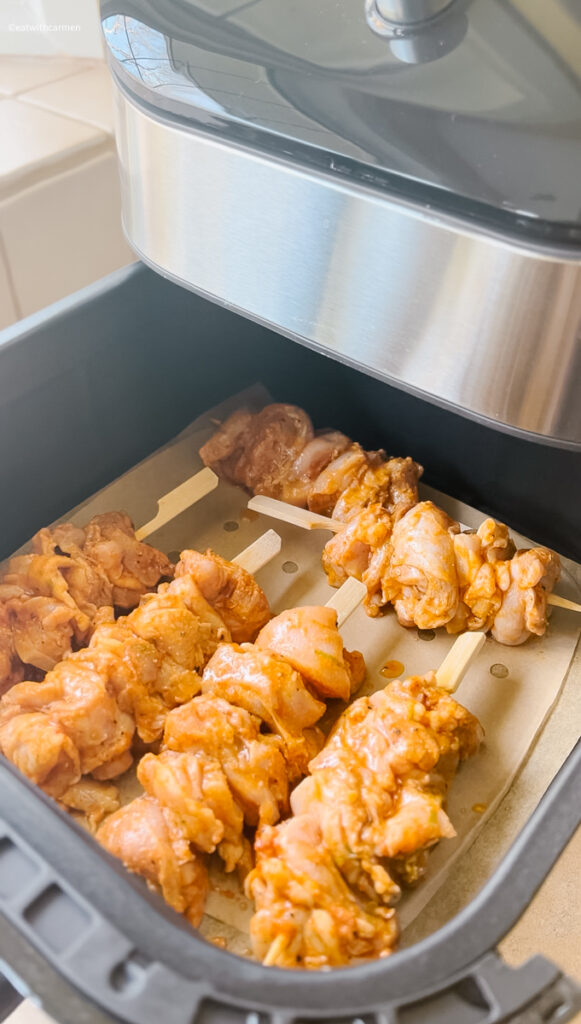 air fry the chicken skewers