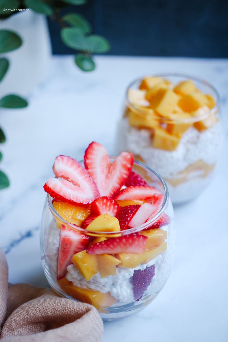 coconut chia pudding with strawberry and mango