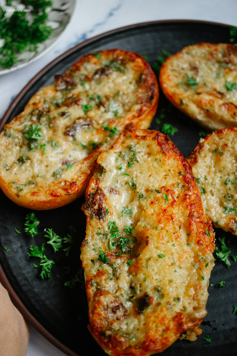 air fryer cheesy garlic bread
