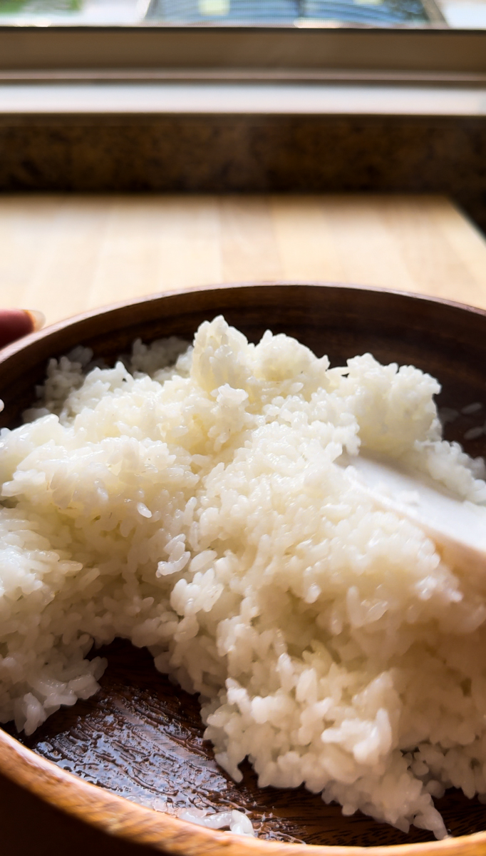 sushi rice for poke bowl