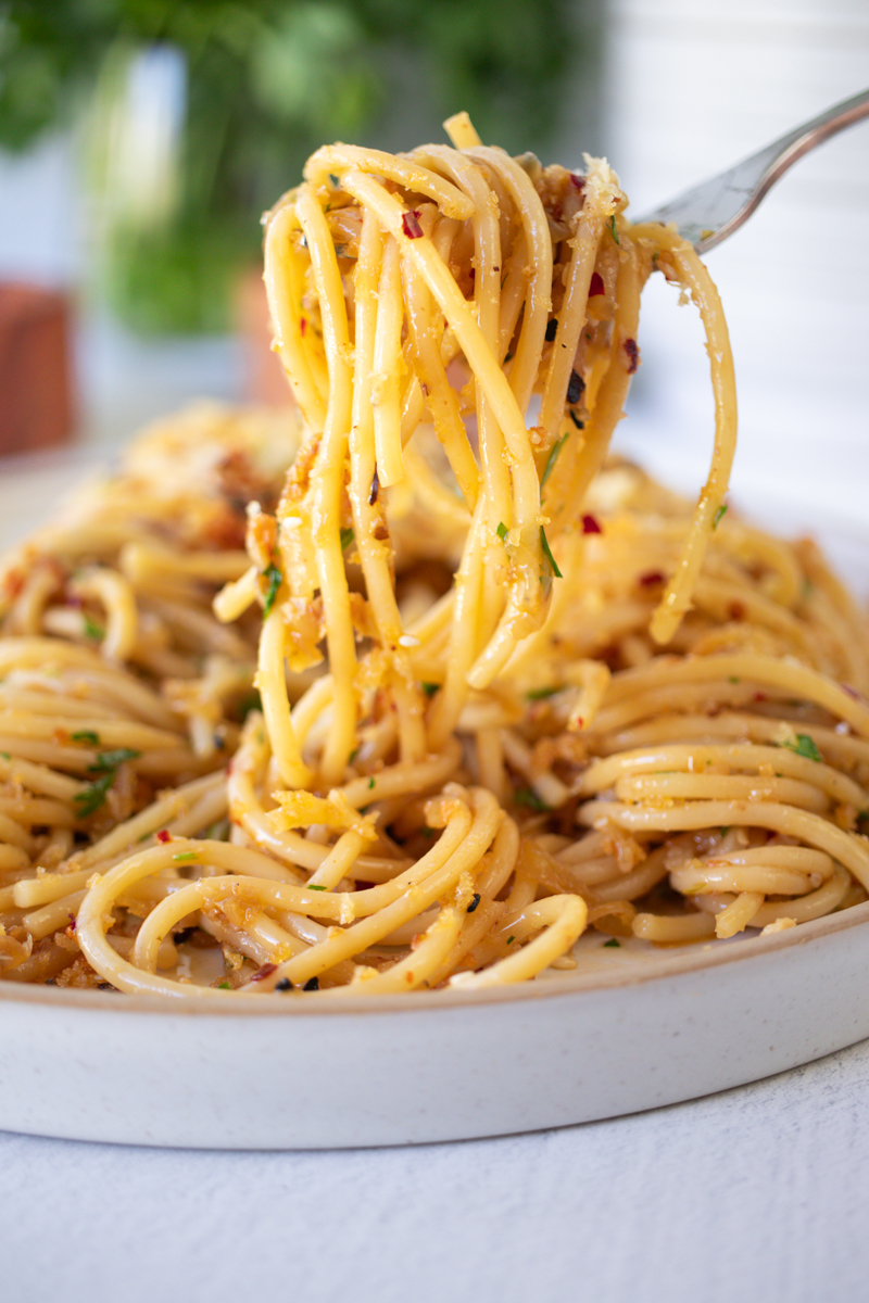 tasty onion pasta 