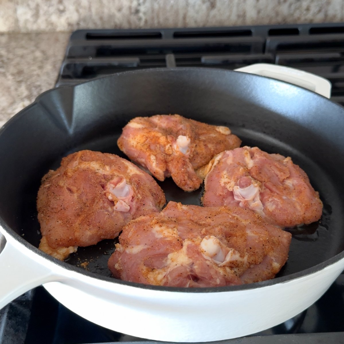 cast iron chicken thighs recipes